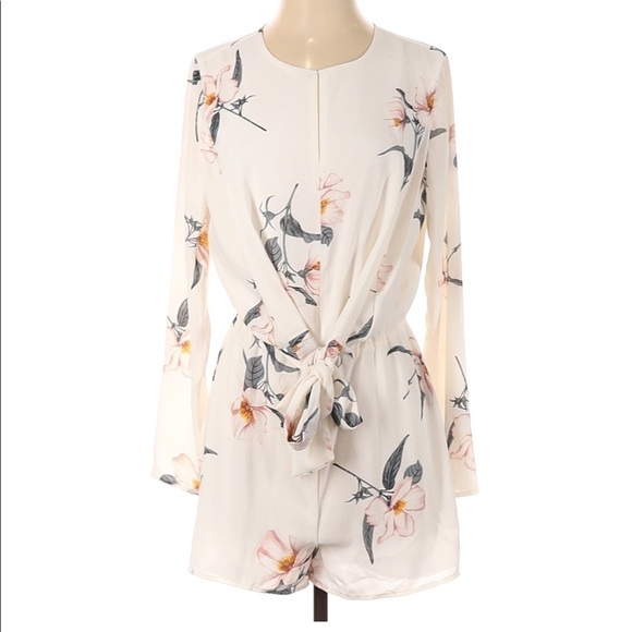 SUGAR LIPS summer long sleeve bow + tie ivory romper in women’s size XS - Picture 1 of 11